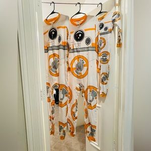 Matching family Star Wars BB8 pajamas. Adult M, Adult small and youth size 7